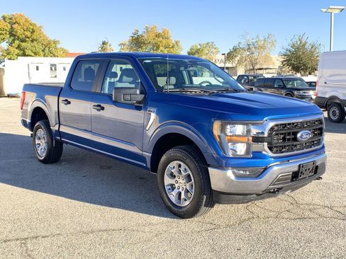 Used 2023 Ford F150 XLT image 2
