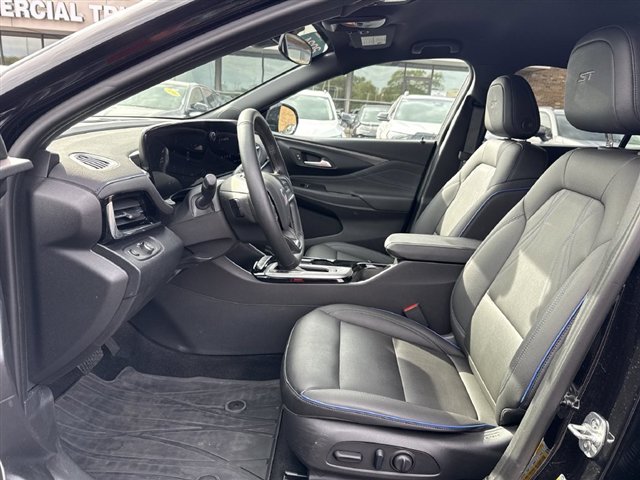 Used 2024 Buick Envista Sport Touring w/ Convenience I Package FWD image 21