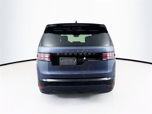 Used 2024 Land Rover Discovery Dynamic SE image 5