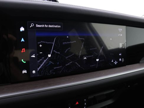 Used 2024 Porsche Cayenne Coupe image 12