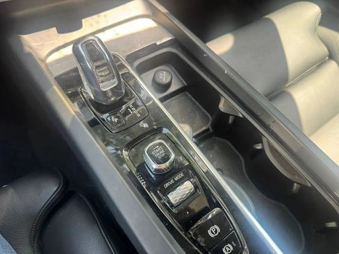 Used 2018 Volvo XC60 T8 Inscription w/ Advanced Package AWD/4WD image 27