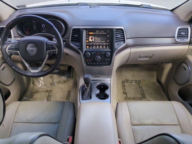 Used 2017 Jeep Grand Cherokee Overland w/ Jeep Active Safety Group AWD/4WD image 15