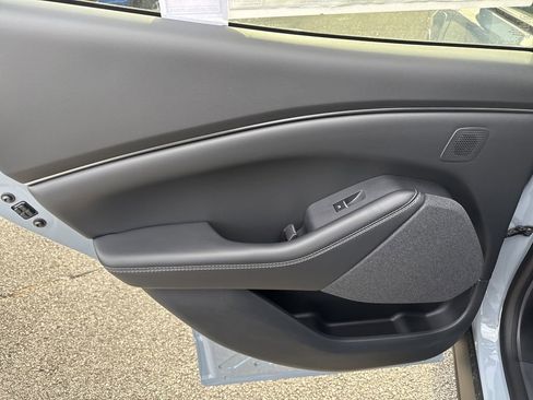 New 2025 Ford Mustang Mach-E Premium image 23