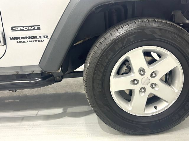 Used 2015 Jeep Wrangler Unlimited Sport w/ Quick Order Package 24S AWD/4WD image 7