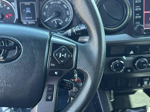 Used 2023 Toyota Tacoma TRD Off-Road image 15