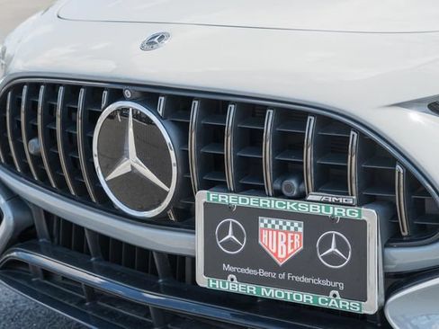 Used 2022 Mercedes-Benz SL 55 AMG 4MATIC w/ Driver Assistance Package image 15