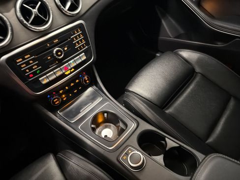 Used 2018 Mercedes-Benz CLA 250 image 23