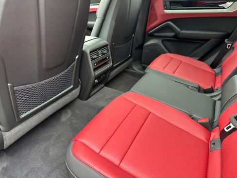 New 2026 Porsche Cayenne AWD/4WD image 13