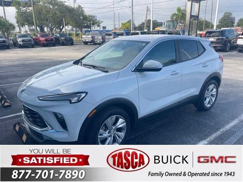 Used 2024 Buick Encore GX Preferred FWD image 1