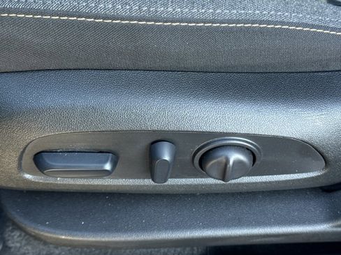 Used 2024 Chevrolet Equinox LT image 17