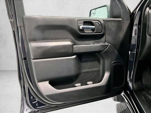 Used 2023 Chevrolet Silverado 1500 Custom RWD image 18