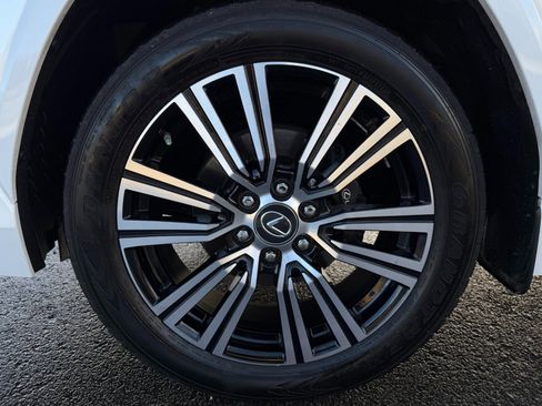 Used 2023 Lexus LX 600 4WD w/ Luxury Package image 59