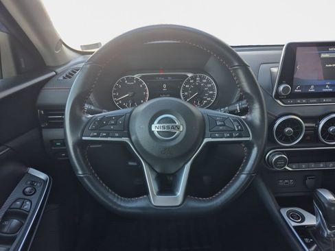 Used 2023 Nissan Sentra SR w/ Electronics Package image 11