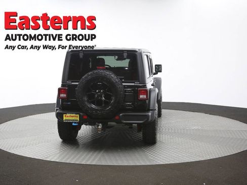 Used 2024 Jeep Wrangler Unlimited AWD/4WD image 40