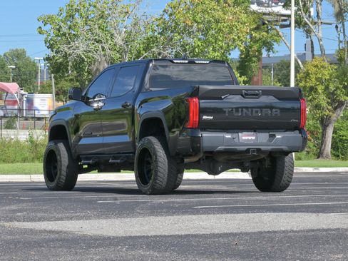 Used 2022 Toyota Tundra SR5 w/ SR5 Convenience Package AWD/4WD image 3
