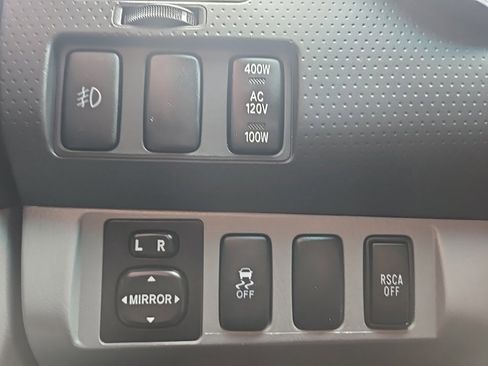 Used 2013 Toyota Tacoma 4x4 Double Cab w/ TRD Sport Pkg image 13