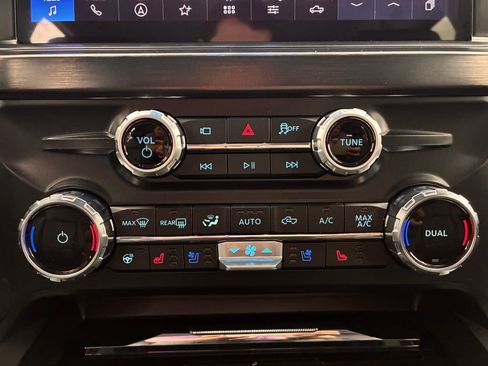 New 2026 Ford F250 Lariat w/ Black Appearance Package image 4