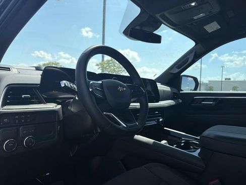 Used 2026 Chevrolet Tahoe LS RWD image 11