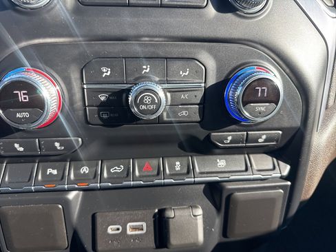 Used 2020 GMC Sierra 1500 Elevation w/ Elevation Convenience Package image 34