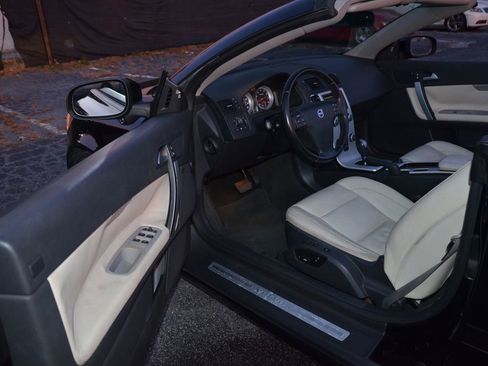 Used 2012 Volvo C70 T5 image 45