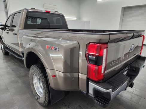 Used 2023 Ford F350 XL w/ 360-Degree Camera Package image 6