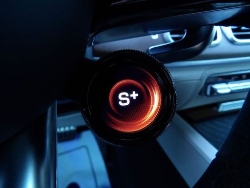 Used 2025 Mercedes-Benz GLS 63 AMG 4MATIC image 21