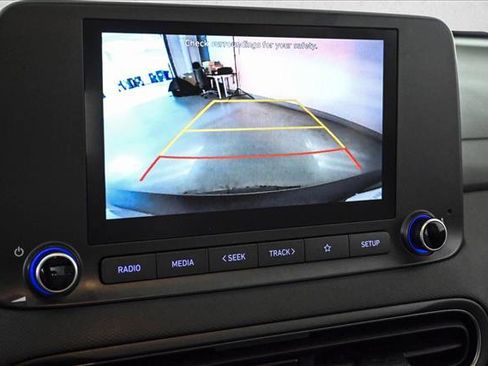 Used 2023 Hyundai Kona SEL image 14