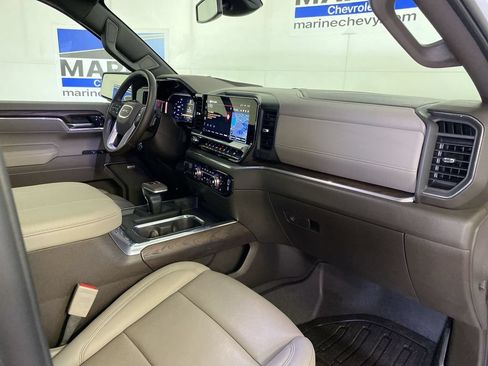 Used 2026 GMC Sierra 1500 SLT w/ SLT Premium Plus Package AWD/4WD image 36