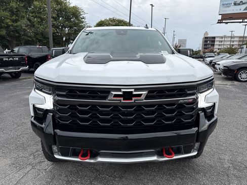 Used 2024 Chevrolet Silverado 1500 ZR2 w/ Technology Package AWD/4WD image 3