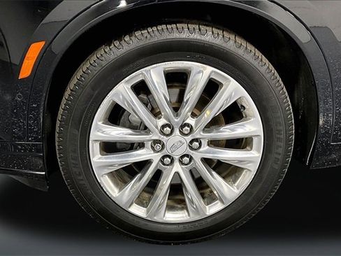 Used 2020 Cadillac XT6 Premium Luxury image 32