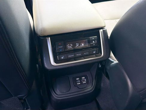 Used 2023 Subaru Ascent Limited w/ Technology Package AWD/4WD image 20
