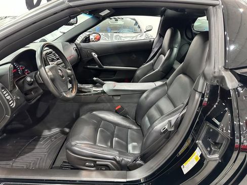 Used 2008 Chevrolet Corvette Coupe w/ Preferred Equipment Group RWD image 12