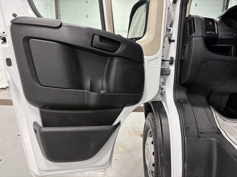 Used 2021 RAM ProMaster 2500 FWD image 8