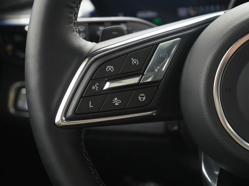 Used 2025 Buick Enclave Avenir w/ Super Cruise Package image 26