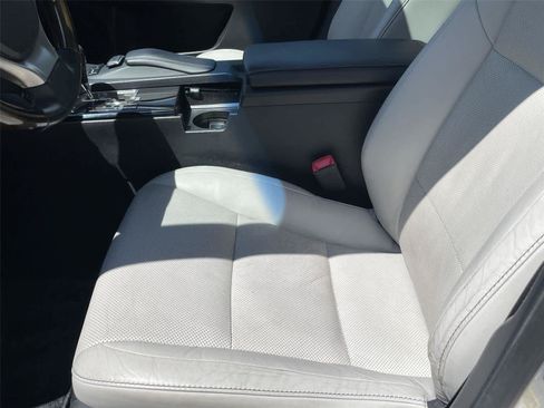Used 2013 Lexus ES 350 w/ Luxury Pkg FWD image 13