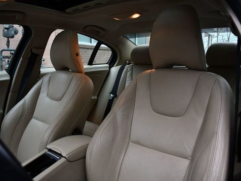 Used 2013 Volvo S60 T5 image 19