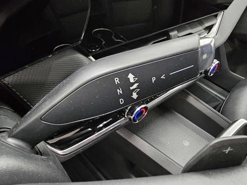 New 2026 Chevrolet Equinox LT w/ Convenience Package II FWD image 33