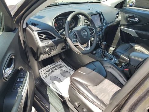 Used 2022 Jeep Cherokee Latitude w/ Sun & Sound Group AWD/4WD image 12