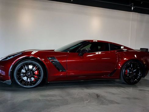 Used 2019 Chevrolet Corvette Z06 RWD image 48