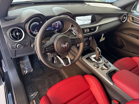 New 2026 Alfa Romeo Stelvio Sprint w/ Convenience Package AWD/4WD image 14