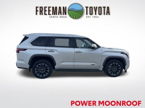 Used 2025 Toyota Sequoia Limited image 4