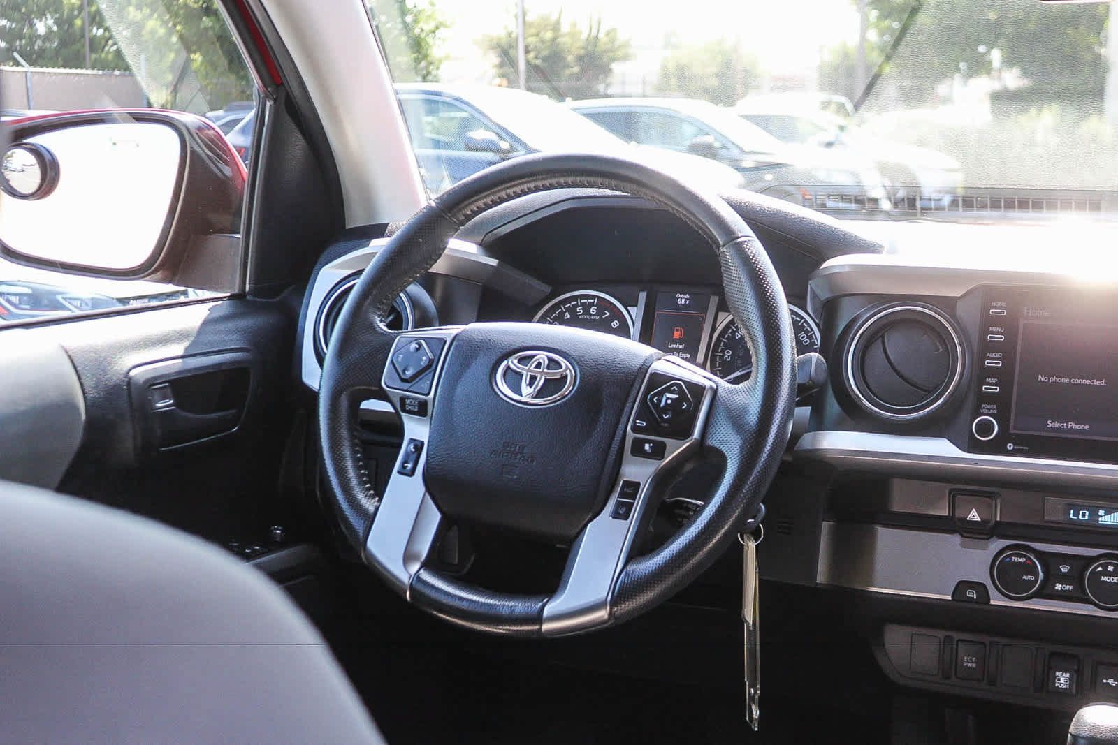 Used 2021 Toyota Tacoma SR5 RWD image 19