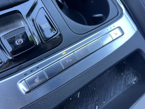 Certified 2025 Kia Carnival EX image 35