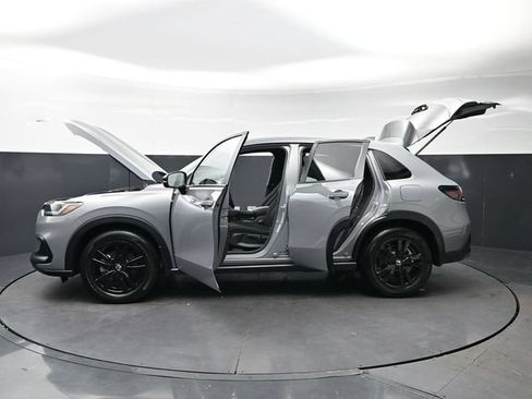 Used 2026 Honda HR-V Sport image 37