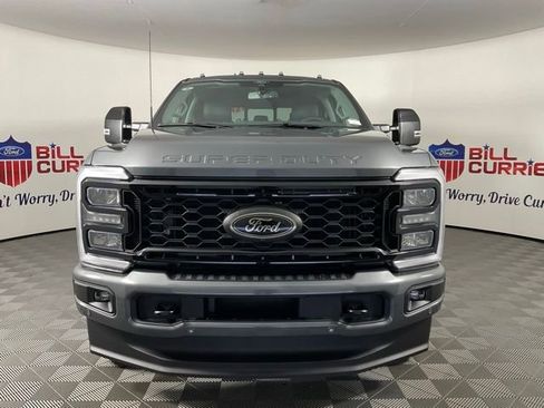 New 2026 Ford F250 Lariat w/ Black Appearance Package image 8