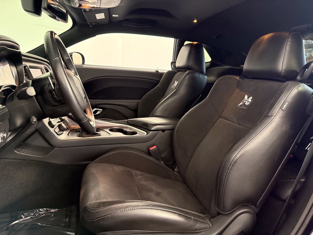 Used 2022 Dodge Challenger R/T Scat Pack w/ Plus Package RWD image 17