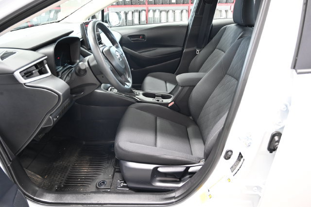 Used 2026 Toyota Corolla LE FWD image 10