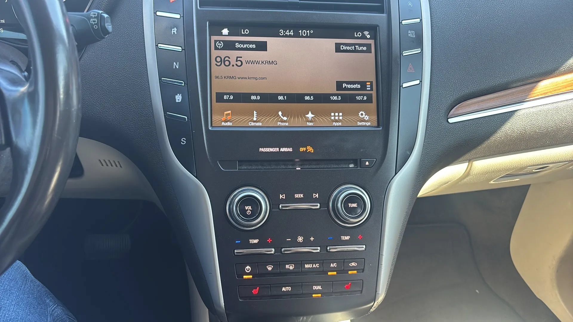 Used 2017 Lincoln MKC Select w/ Select Plus Package FWD image 27