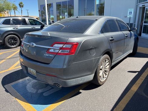 Used 2015 Ford Taurus Limited image 3