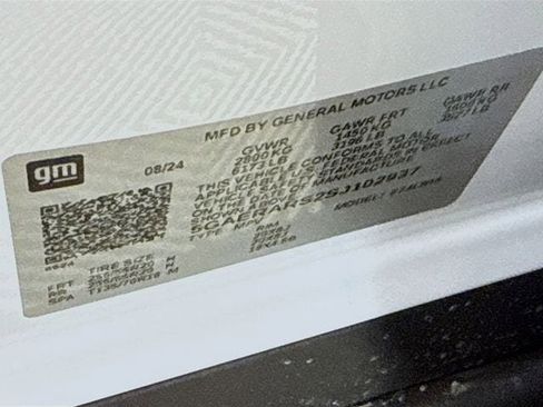 Used 2025 Buick Enclave Preferred image 36